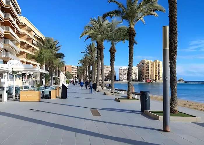 Mit Pool 50m * Torrevieja