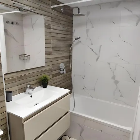 Appartement Mit Pool 50m *