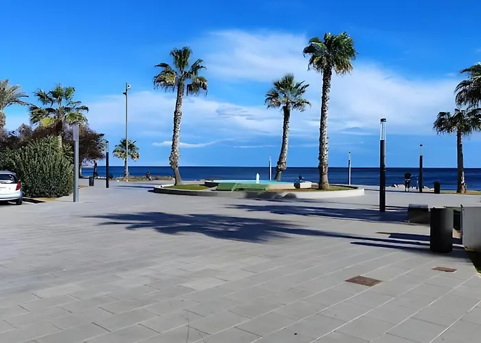 Mit Pool 50m Apartment